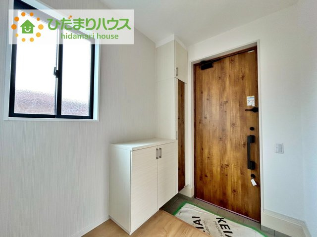 日立市東金沢町8期　新築戸建の玄関|丁度良い靴箱のサイズ♪これだけあれば家族全員の靴がしまえてスッキリ(^O^)