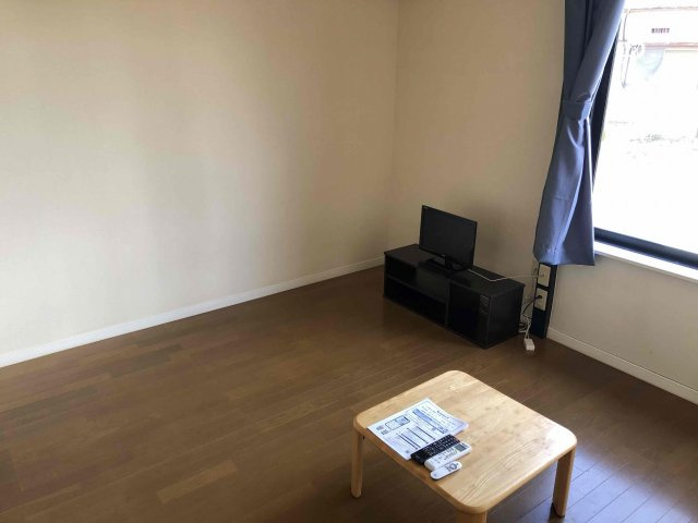 レオパレスシーガルの居間・リビング|設備・仕様は号室により異なる為、現況を優先致します。