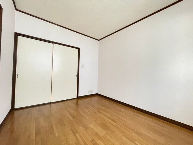 【寝室】