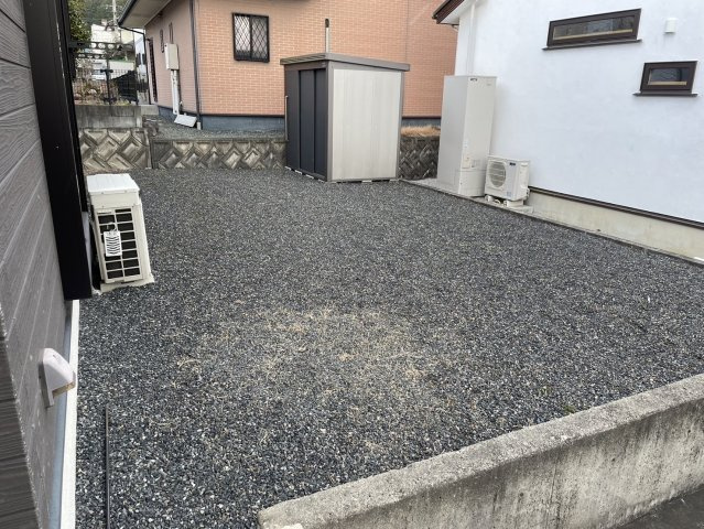 津山市西吉田　平屋中古住宅２LDKの庭|ガーデニングも楽しめる広々とした庭