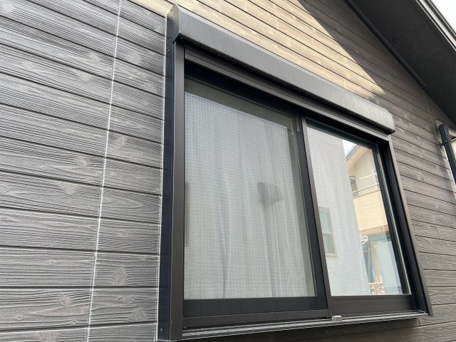 津山市西吉田　平屋中古住宅２LDKの外観|全ての窓にシャッター付き