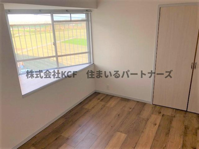 【洋室】 | サンライズ白木Ⅱ | 明るい洋室です