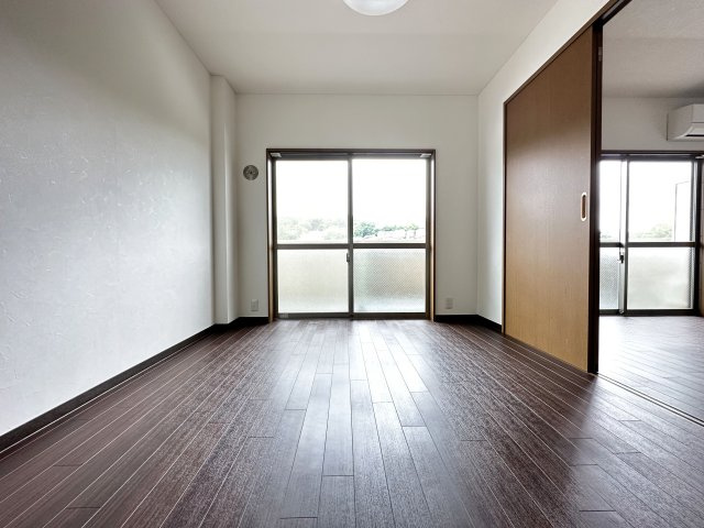 グランパレスパゴダの洋室