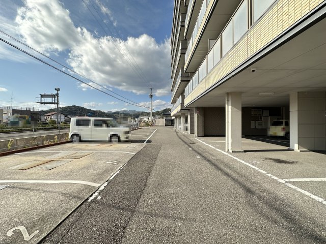 グランパレスパゴダの駐車場