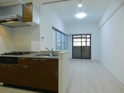 【居間・リビング】 | スマート到津 | 【即日案内可能】現地待ち合わせでも対応可能です。お部屋を気に入って頂ければ、当社特別価格をご提示しますので是非ご検討下さい♪