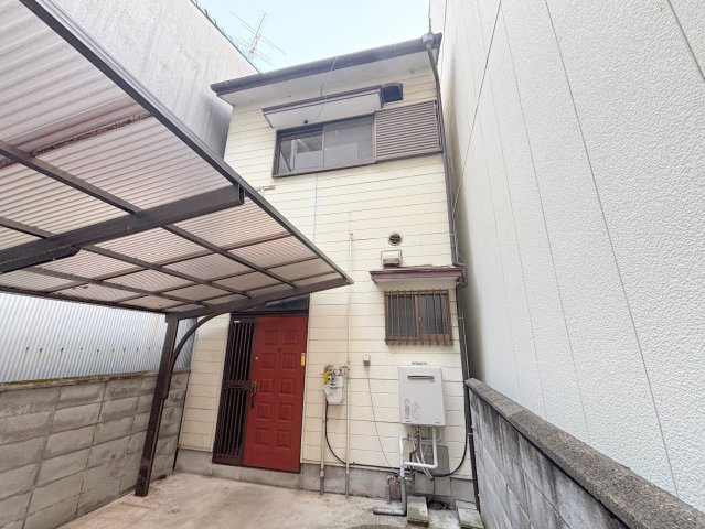 木川西貸家の外観