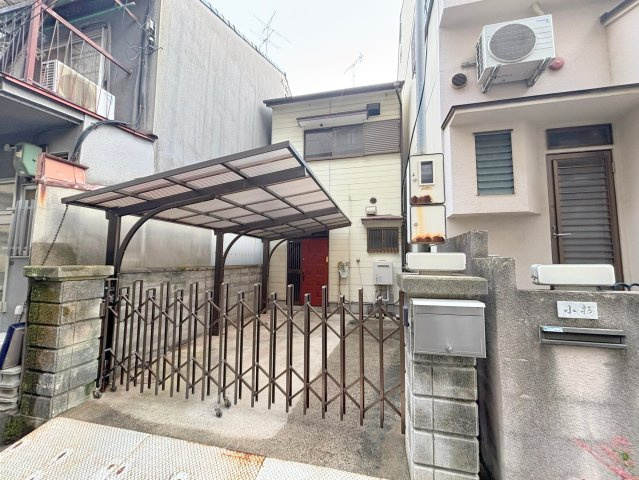 木川西貸家の外観