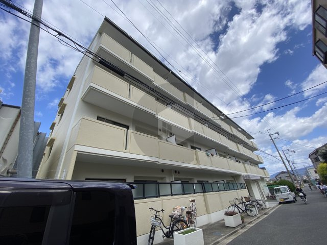 第5大原マンションの外観