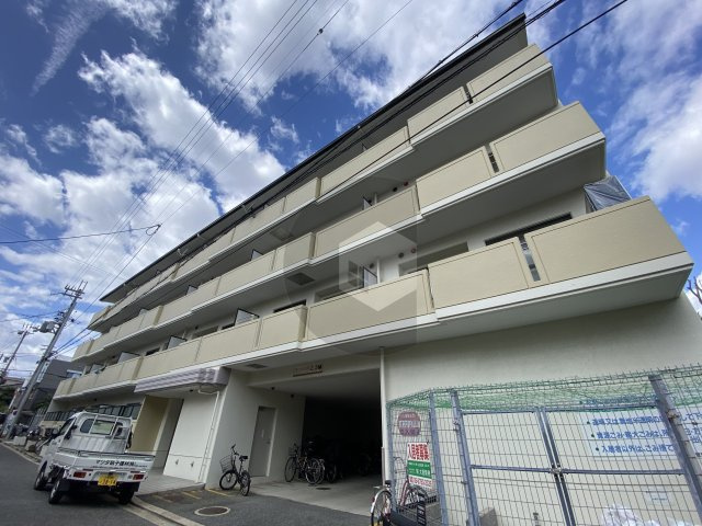 第5大原マンションの外観