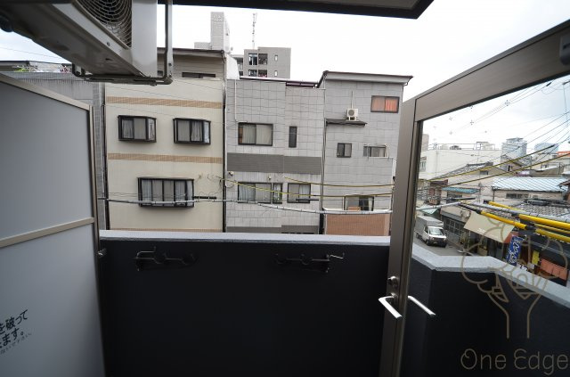 エスリード天神橋筋六丁目のバルコニー