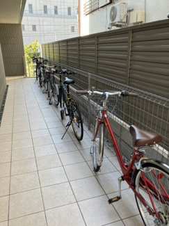 【その他共用部分】 | 駐輪スペースあります　一戸1台までお停めいただけます
