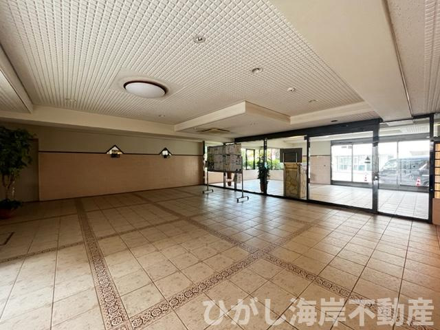 ライオンズマンション湘南緑が浜のエントランス|エントランス