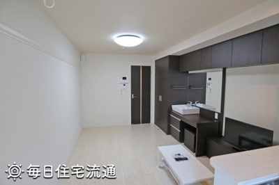 【居間・リビング】 | 六仙公園