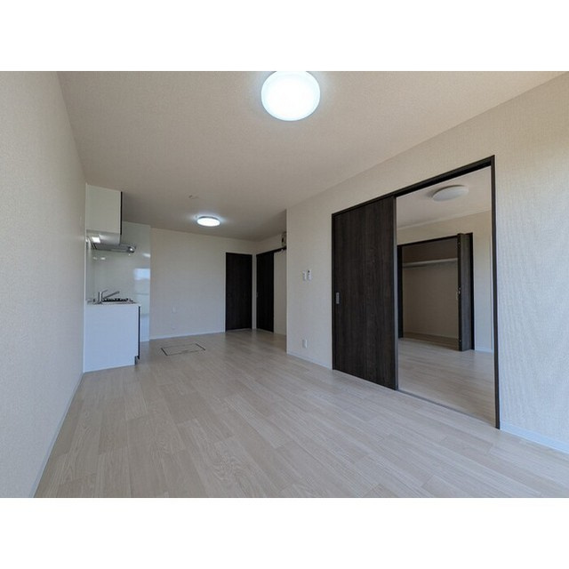 セジュール雅　Ａ棟　Ｂ棟の居間・リビング