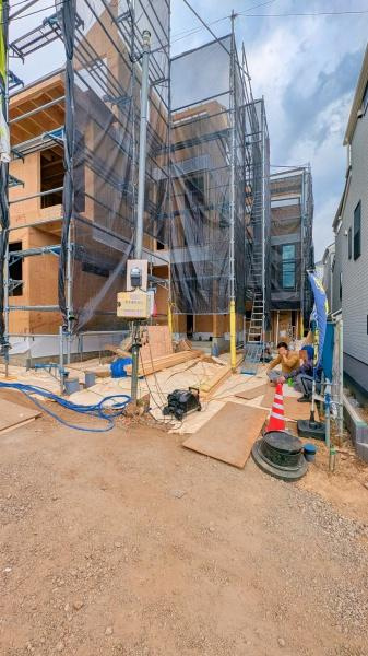 横浜市鶴見区岸谷２丁目の新築一戸建の前面道路含む現地写真|周辺環境も合わせてご案内させて頂きます！
お気軽にお問い合わせ下さい！