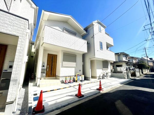 横浜市港北区綱島東５丁目の新築一戸建の外観|堂々と完成しました！いつでもご案内可能です！
お車でご自宅まで送迎承ります。