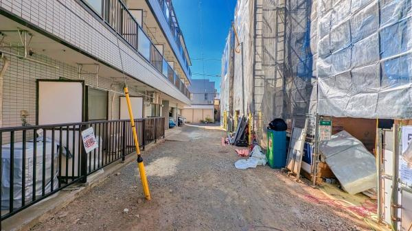 横浜市鶴見区矢向４丁目の新築一戸建の前面道路含む現地写真|現在建築中の為、同仕様物件のご案内をさせて頂きます。
お車でご自宅まで送迎承ります。