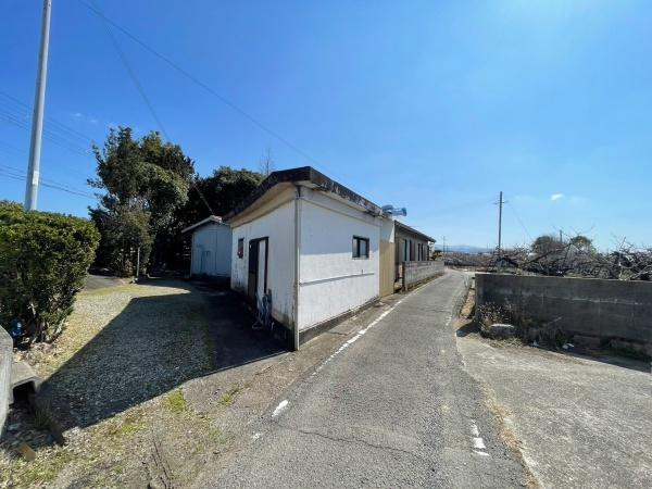 桃山町市場　土地の前面道路含む現地写真