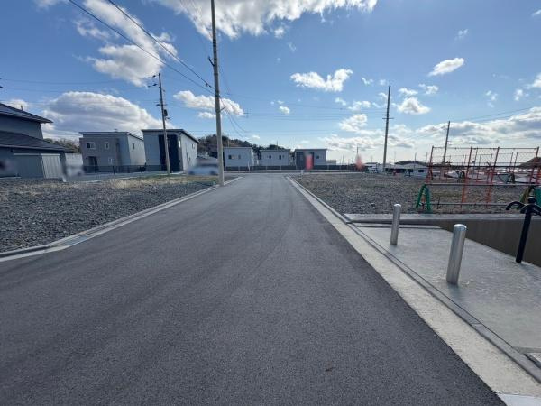 和歌山市栄谷　土地の前面道路含む現地写真