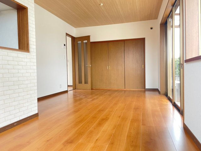 中古住宅白子町中里の居間・リビング