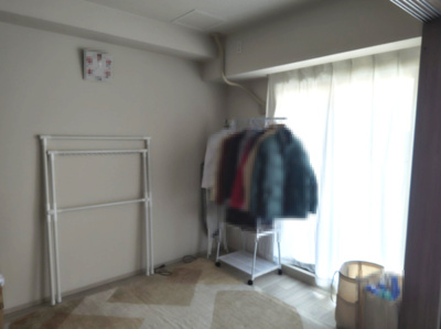 【洋室】 | プレサンスロジェ住之江レジデンス | 一つ屋根の下にそれぞれの暮らしがある。お部屋ぐらいは自分の価値観で自由にしたい。
