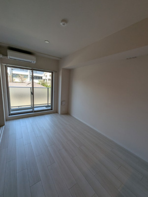 【居間・リビング】 | テラス鵜の木ノース | こちらの居間で趣味の時間をお楽しみください