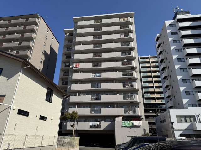 イトーピア植田マンションの外観