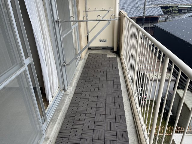 ハイツ伏見桃山のバルコニー