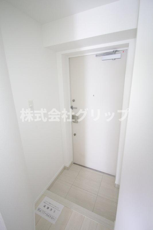 ベルシード横濱WESTの玄関