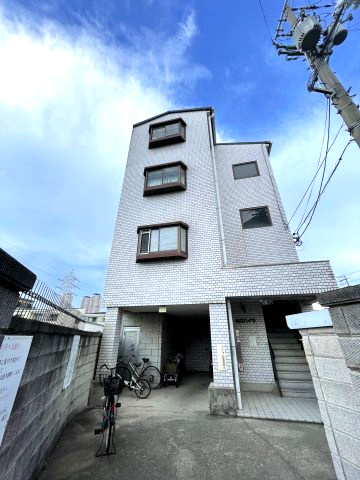 山口ハイツの外観