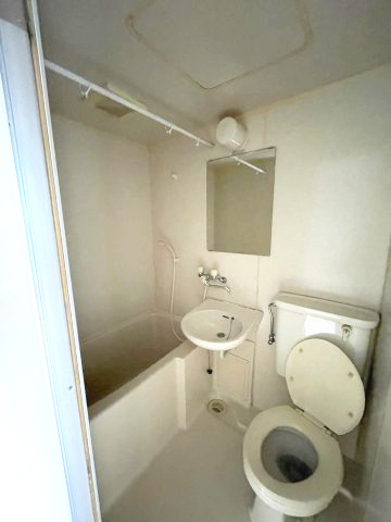 山口ハイツの浴室