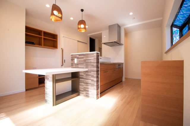 足利市東砂原後町の中古一戸建の居間・リビング