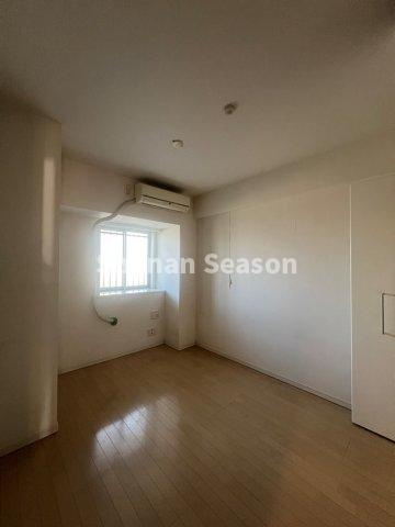 【洋室】 | インテリアの選択肢も広がる全室フローリングのお住まいです！