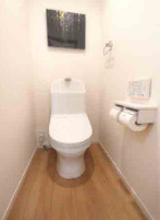 台東区谷中３丁目の戸建のトイレ