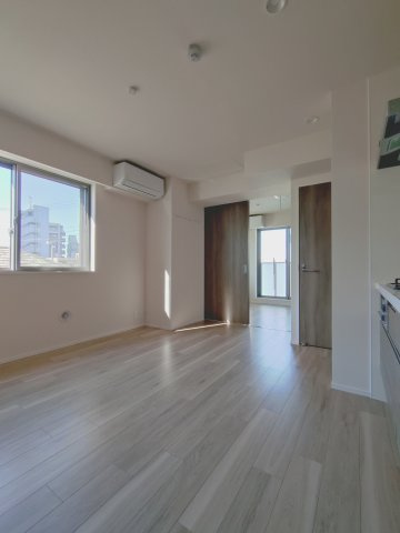 【居間・リビング】 | ヴランドール船橋本町 | ゆったり過ごせるリビングです