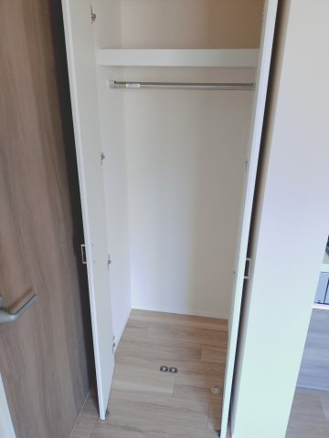 【収納】 | ヴランドール船橋本町 | お洋服もたくさんしまえます