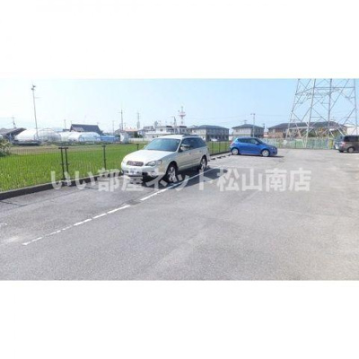 【駐車場】 | フォブール沖