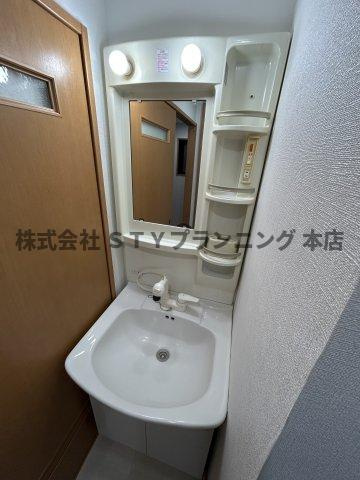 仲介手数料０円！HIRO尾頭橋の独立洗面台