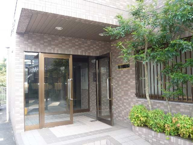 ドリームコートのエントランス