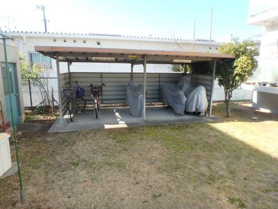 【その他共用部分】 | 仁川リバーサイドハイツA棟 | 駐輪スペースです