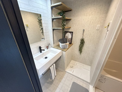 【洗面所】 | 仁川リバーサイドハイツA棟 | 洗濯パンです