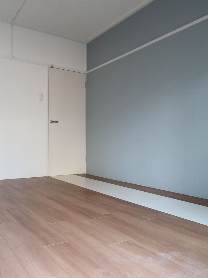 久留米市原古賀町の賃貸マンションの居間・リビング