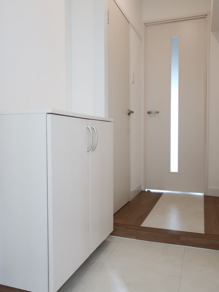 久留米市原古賀町の賃貸マンションの玄関|落ち着いた玄関です