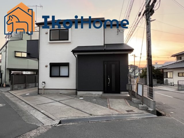 明石市魚住町西岡　中古の外観|魚住駅まで徒歩18分♪角地♪陽当り・通風良好◎リフォ済で大変綺麗な物件です♪収納豊富♪