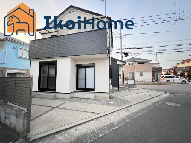 明石市魚住町西岡　中古の駐車場|●年中無休：見学時間9:00～20:00・当日予約可●駐車場はL字2台になります。普通車2台可能です。