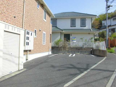 【駐車場】 | ハピネス