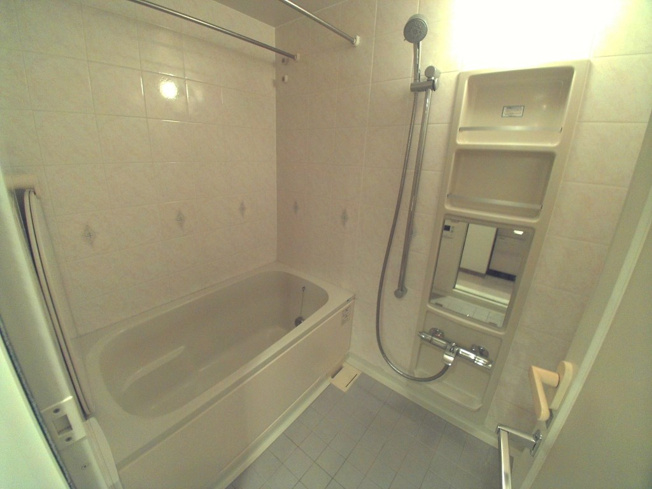 【浴室】 | アールヴェール文京白山 | ※同物件別住戸の写真を参考に掲載しております。