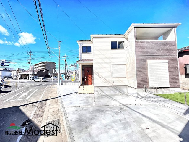 前橋市城東町の前面道路含む現地写真|前面道路も広々8.8ｍあるので、大きめのお車をお持ちの方でも安心です♪