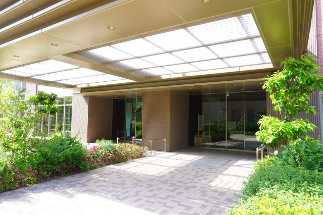 阿波座ライズタワーズ フラッグ46（OMPタワー）のエントランス