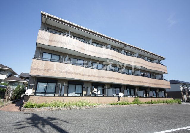 コスモなかねの外観